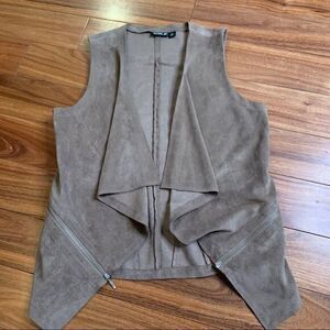 Tan‎ faux suede vest. southWestern cowgirl vest side zippers medium ranch